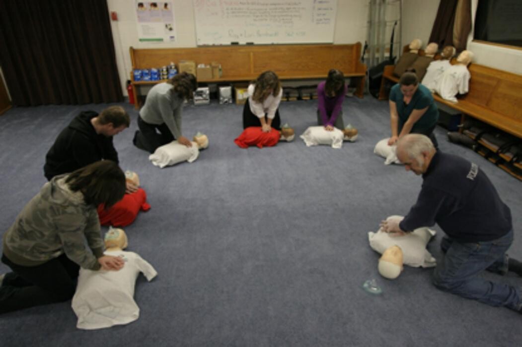 Images Lifesavers First Aid Training