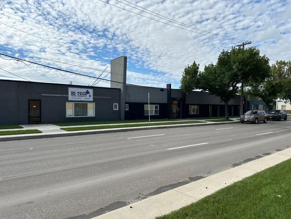 Images Hi Tech Energy Windows & Doors