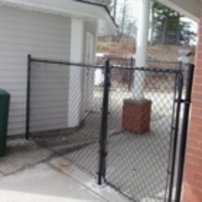 Images MacDonald Fencing