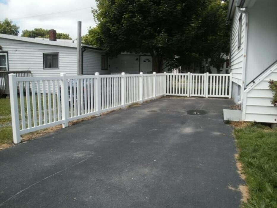 Images MacDonald Fencing