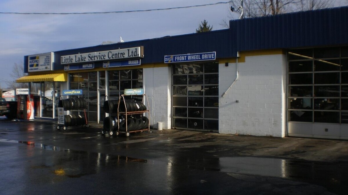 Images NAPA AUTOPRO - Little Lake Service Centre Inc.