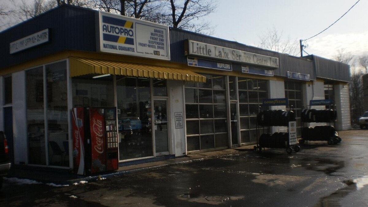 Images NAPA AUTOPRO - Little Lake Service Centre Inc.