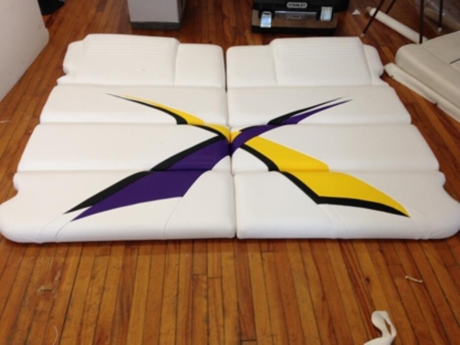 Images Bluewater Padded Accent's