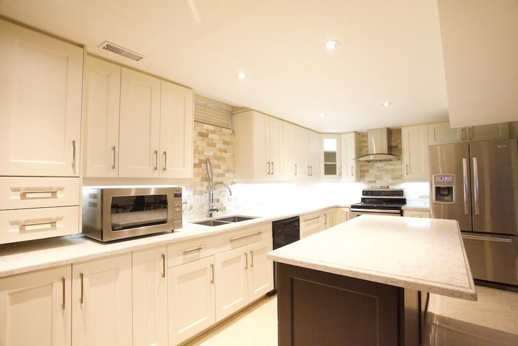 Images Brampton Kitchen Cabinets