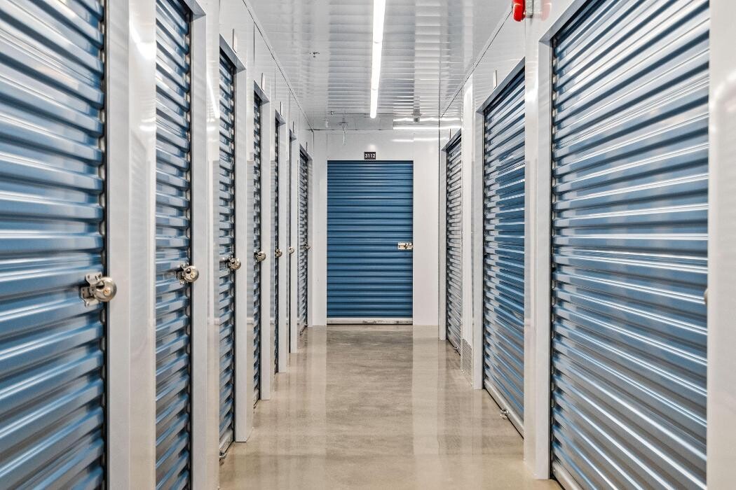 Images Self Stor Storage North York