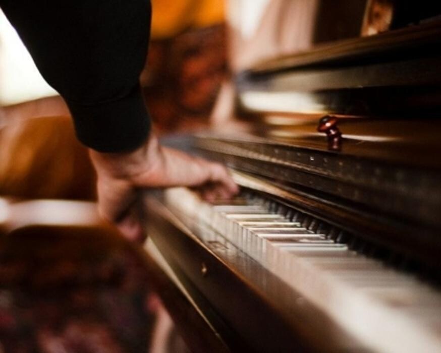 Images Love's Pianos