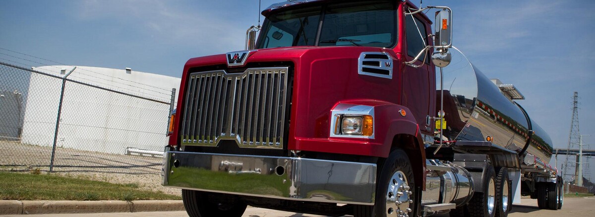 Images Complete Western Star - B & I's Complete Truck Centre