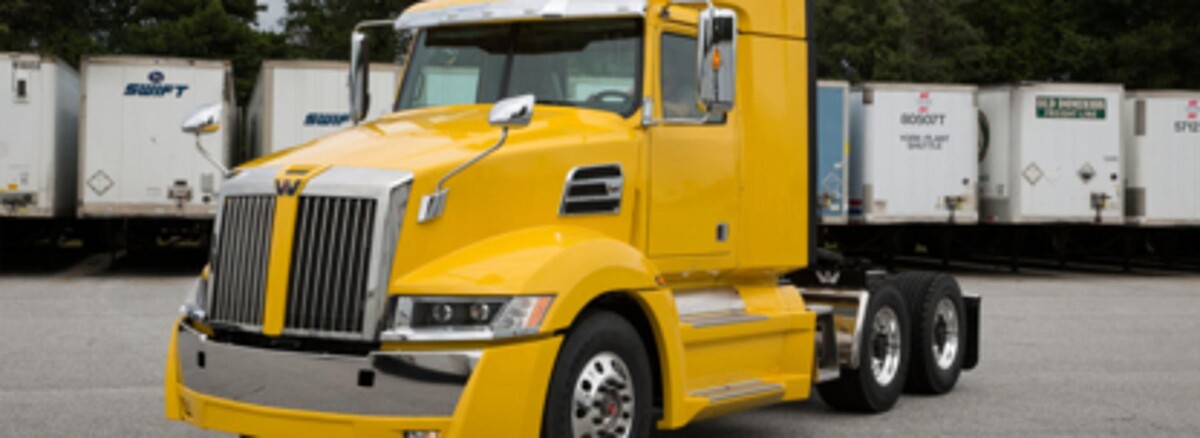Images Complete Western Star - B & I's Complete Truck Centre