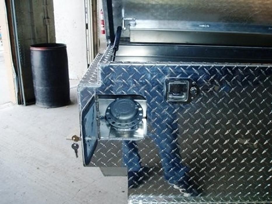 Images Calgary Aluminum Custom Fabrication Ltd