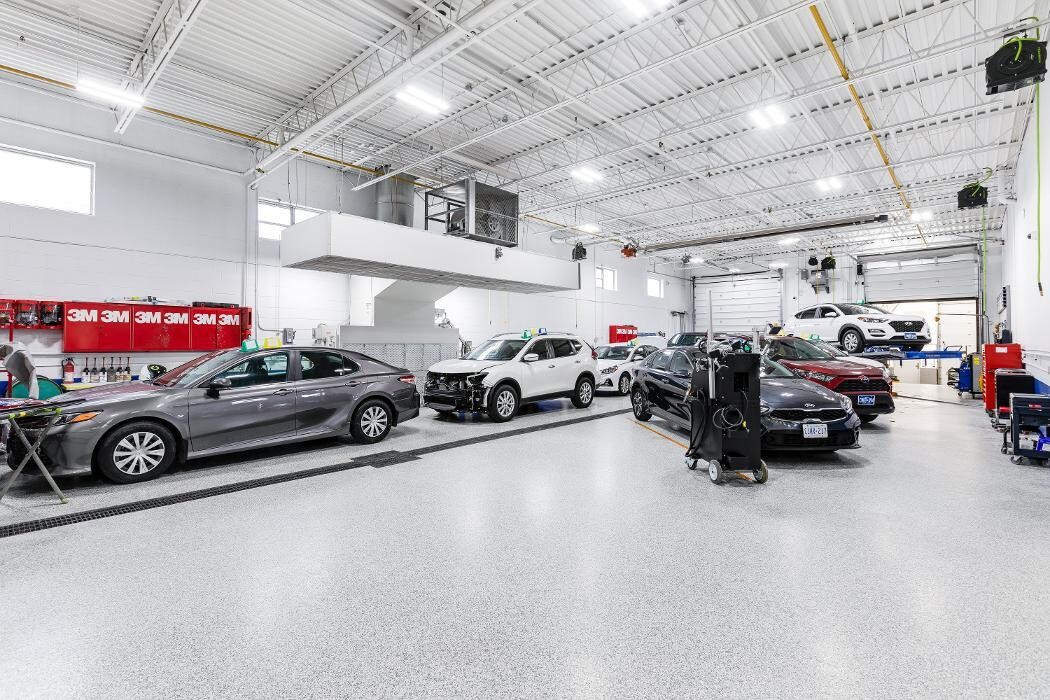 Images Exclusive Collision Centre Inc.