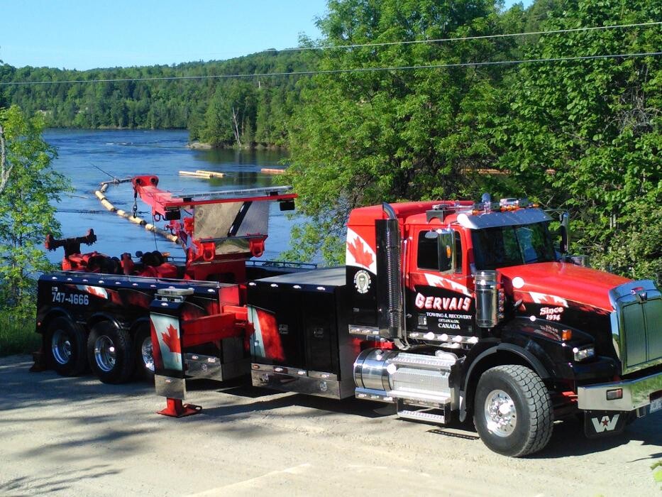 Images Gervais Towing & Recovery