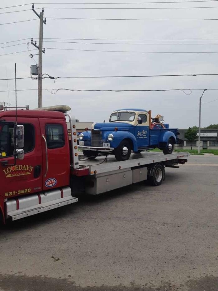 Images Loveday's Towing