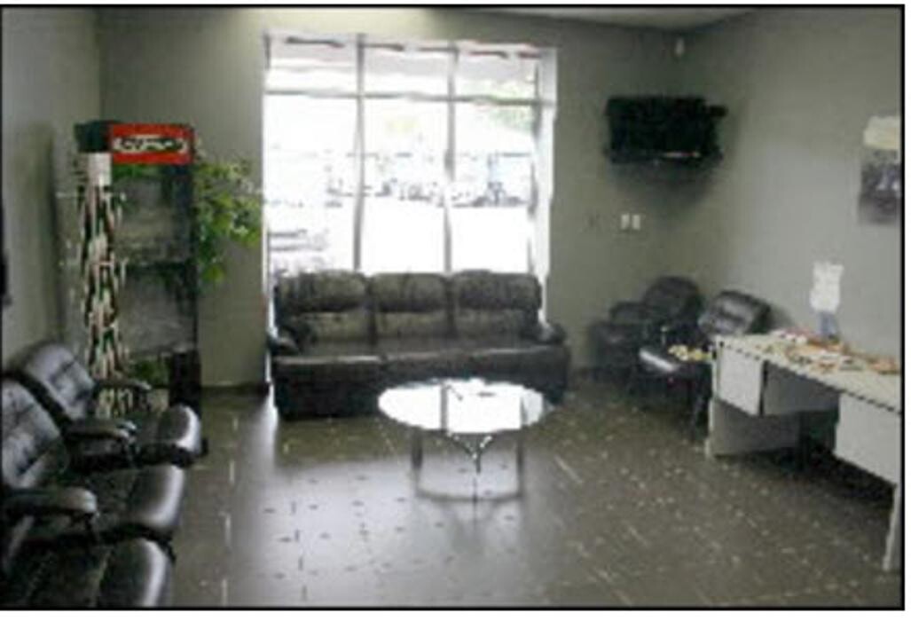 Images Francis Canada Truck Centre Inc