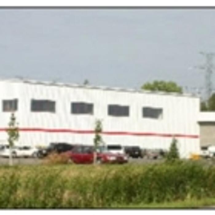 Images Francis Canada Truck Centre Inc