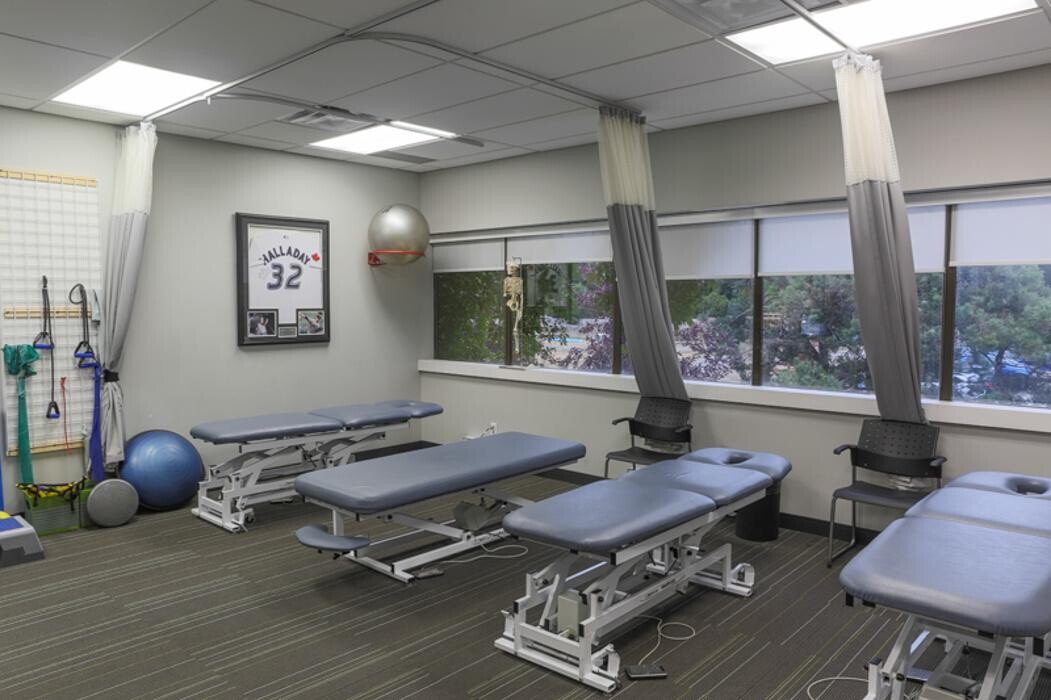 Images Athlete's Care Sports Medicine Centres - One Health Clubs