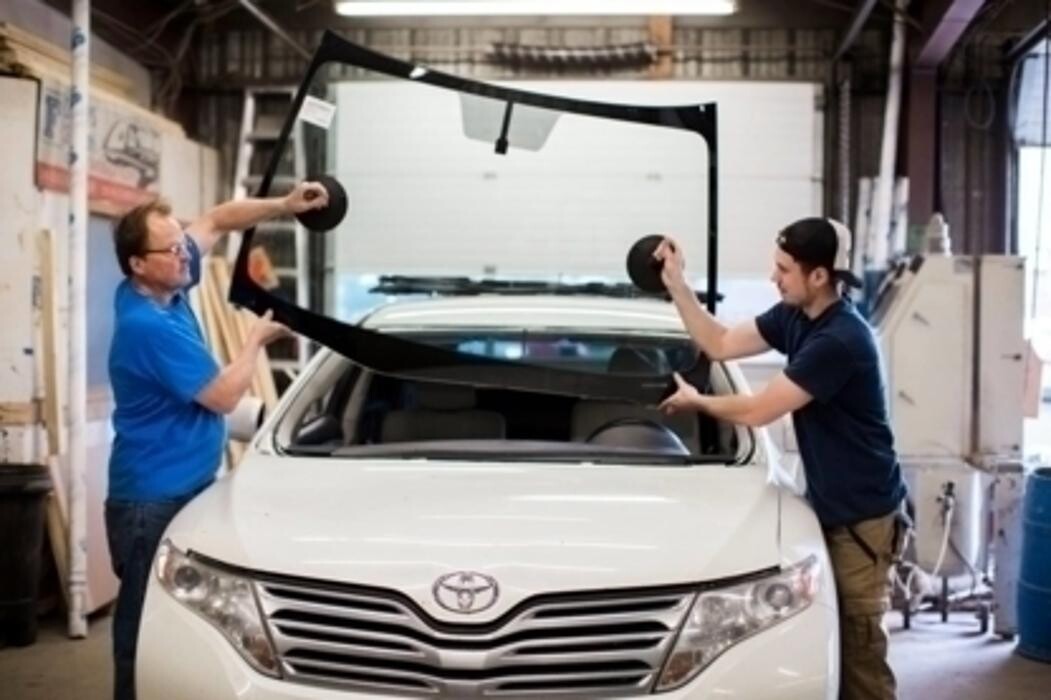 Images Floyds Auto And Plate Glass Ltd