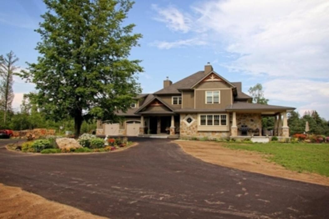 Images CFJ Paving Ltd