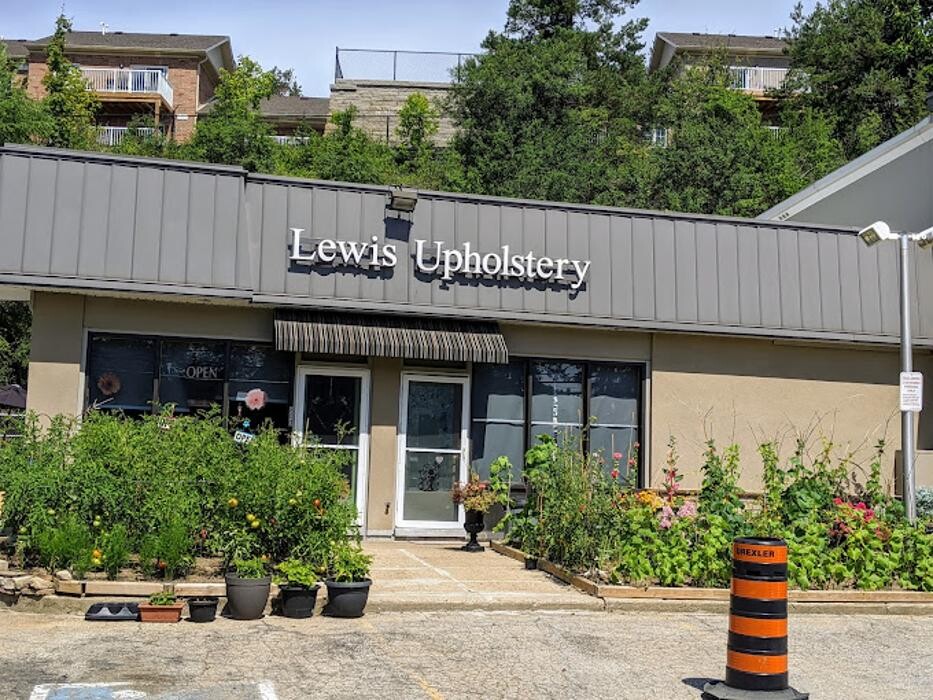 Images Lewis Upholstery