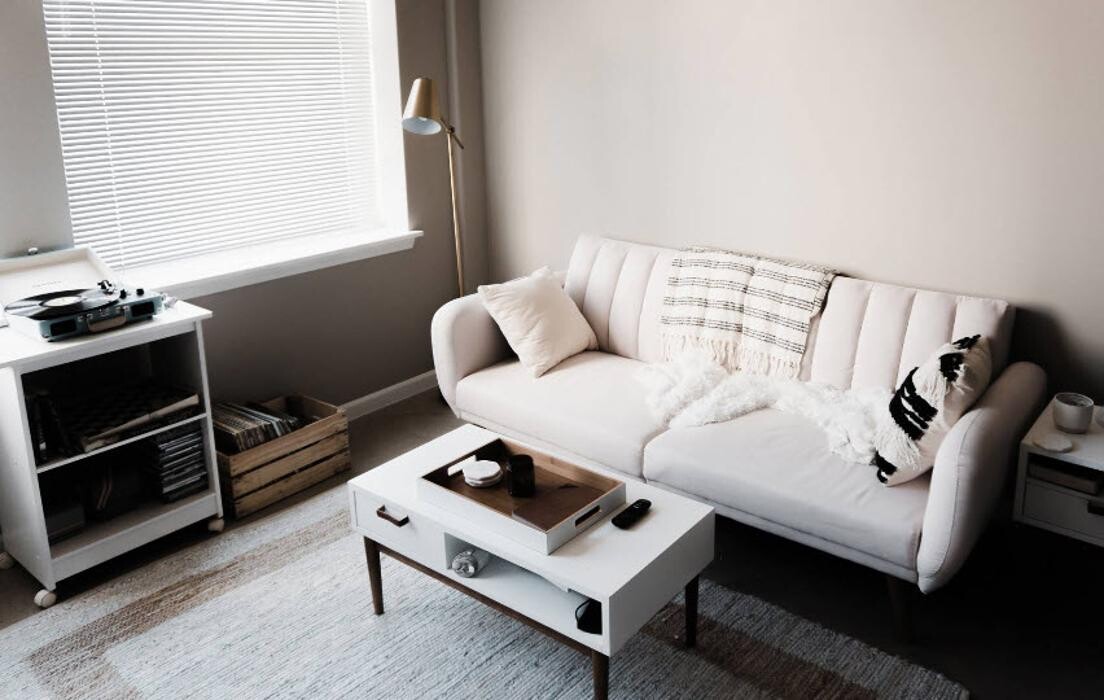 Images Lewis Upholstery