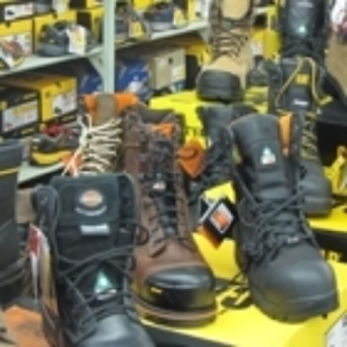 Images Labrecque L Vêtements Ltée