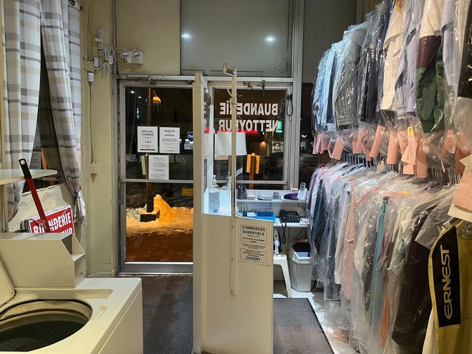 Images Buanderette St Jean Baptiste /Nettoyeur/Couture