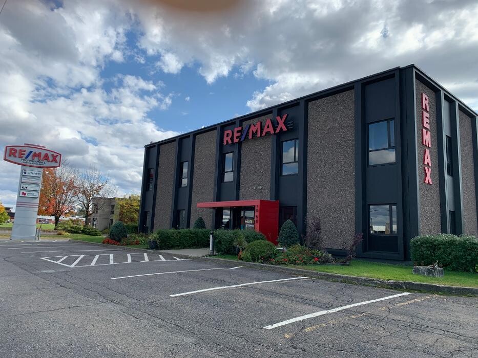 Images RE/MAX PROFESSIONNEL