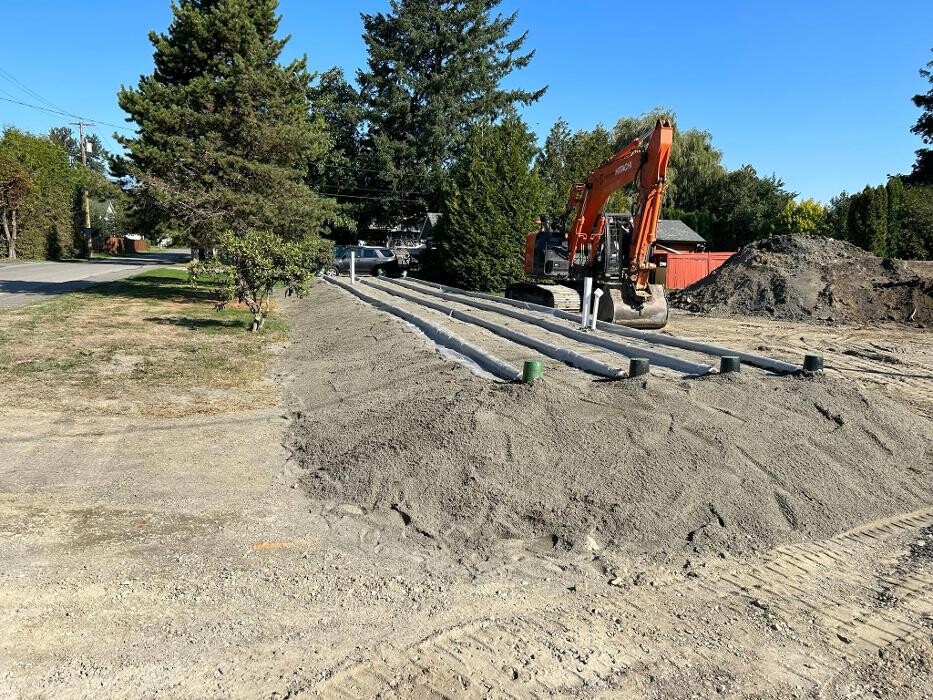 Images Redline Excavating Ltd.