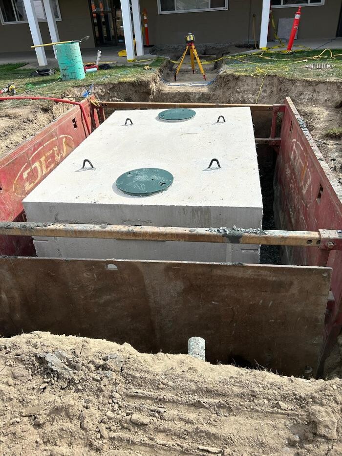 Images Redline Excavating Ltd.