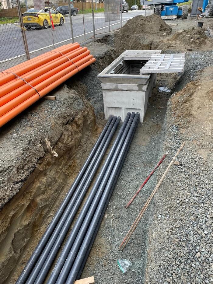 Images Redline Excavating Ltd.