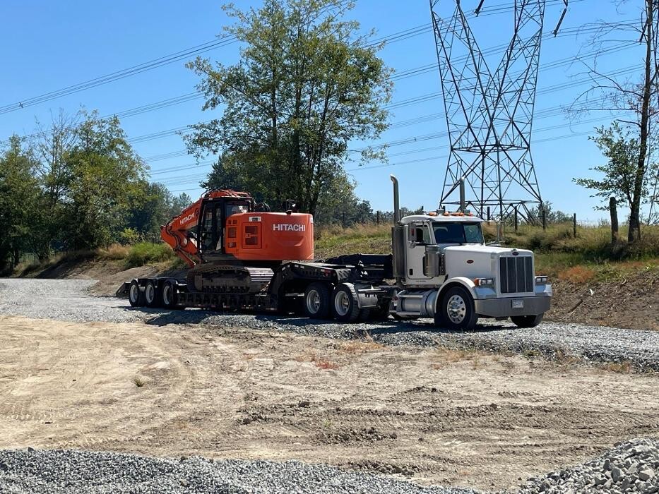 Images Redline Excavating Ltd.