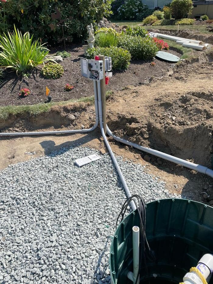 Images Redline Excavating Ltd.