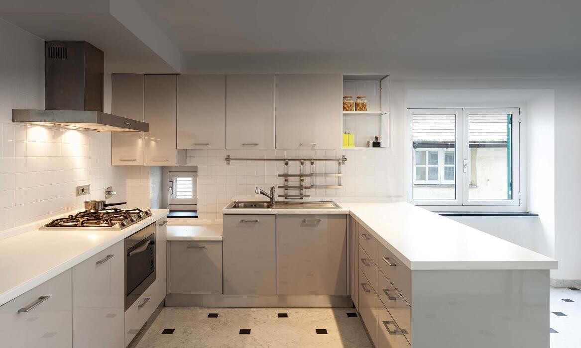 Images Caledon Tile Bath & Kitchen Centre