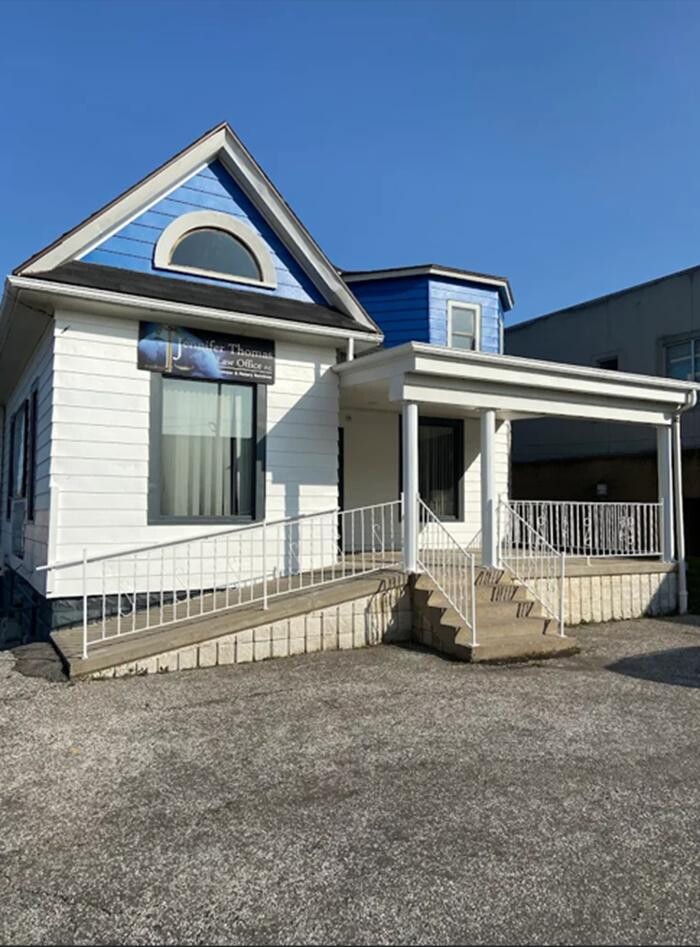 Images Thomas Jennifer Lawyer & Notary