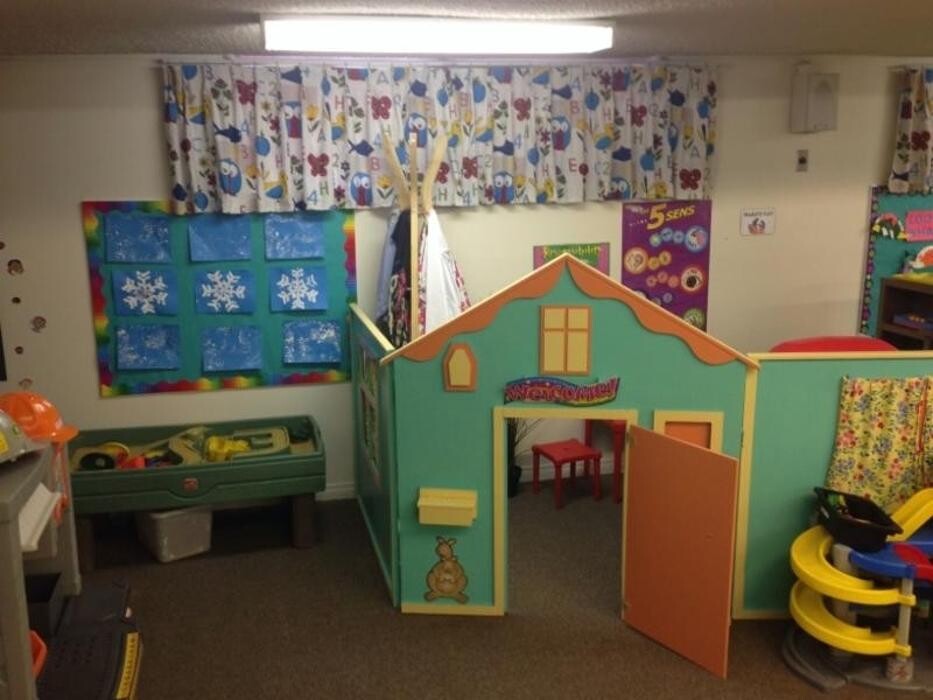 Images Helping Hands Early Learning Daycare