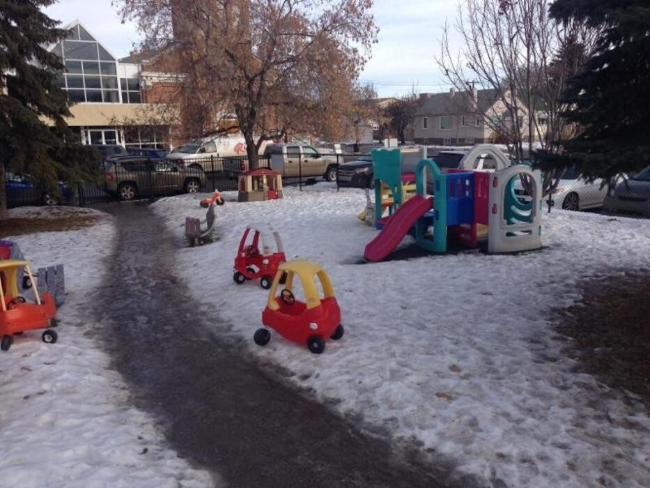 Images Helping Hands Early Learning Daycare