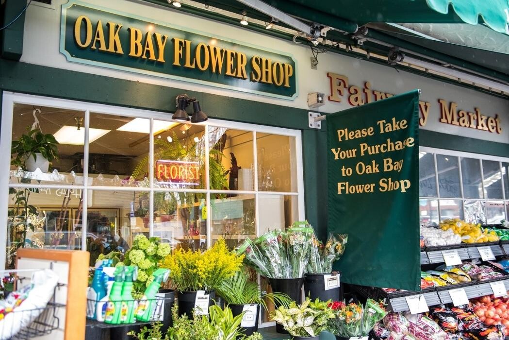 Images Oak Bay Flower Shop