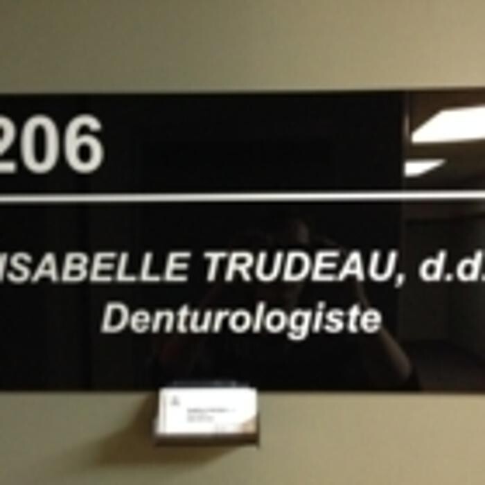 Images Isabelle Trudeau Denturologiste