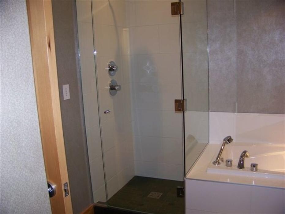 Images North Island Glass