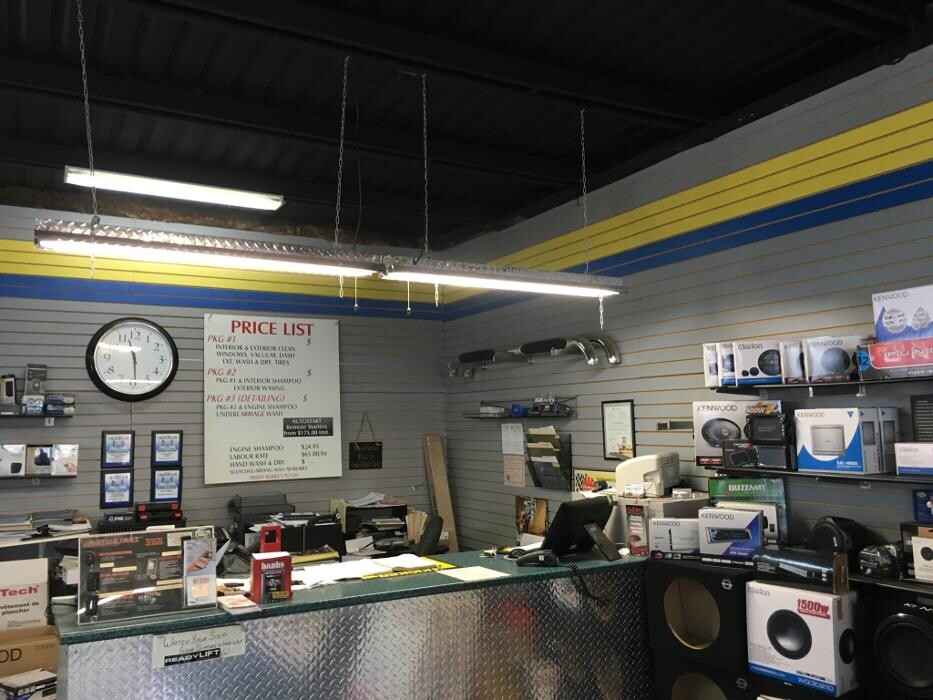 Images Normandeau's Car Cleaning