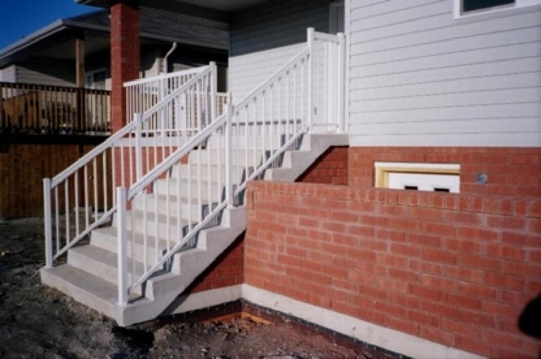 Images Great Lakes Aluminum Fencing & Railing