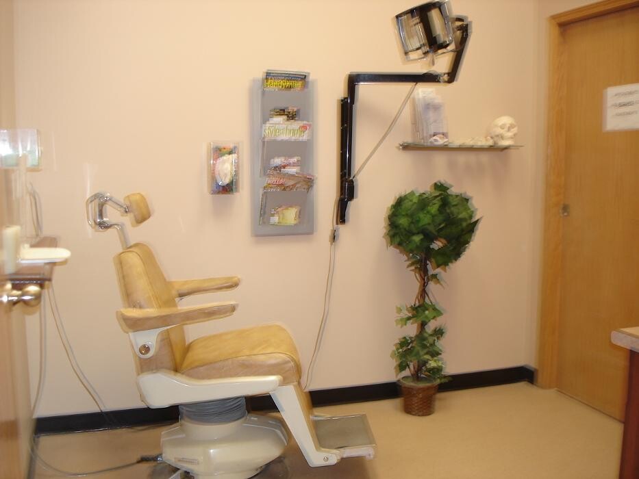 Images Medicine Hat Denture Clinic Inc