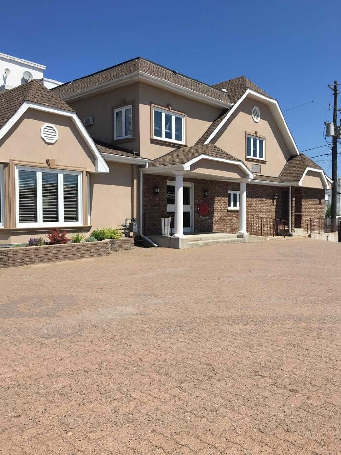 Images Lessard-Stephens Funeral Home Inc