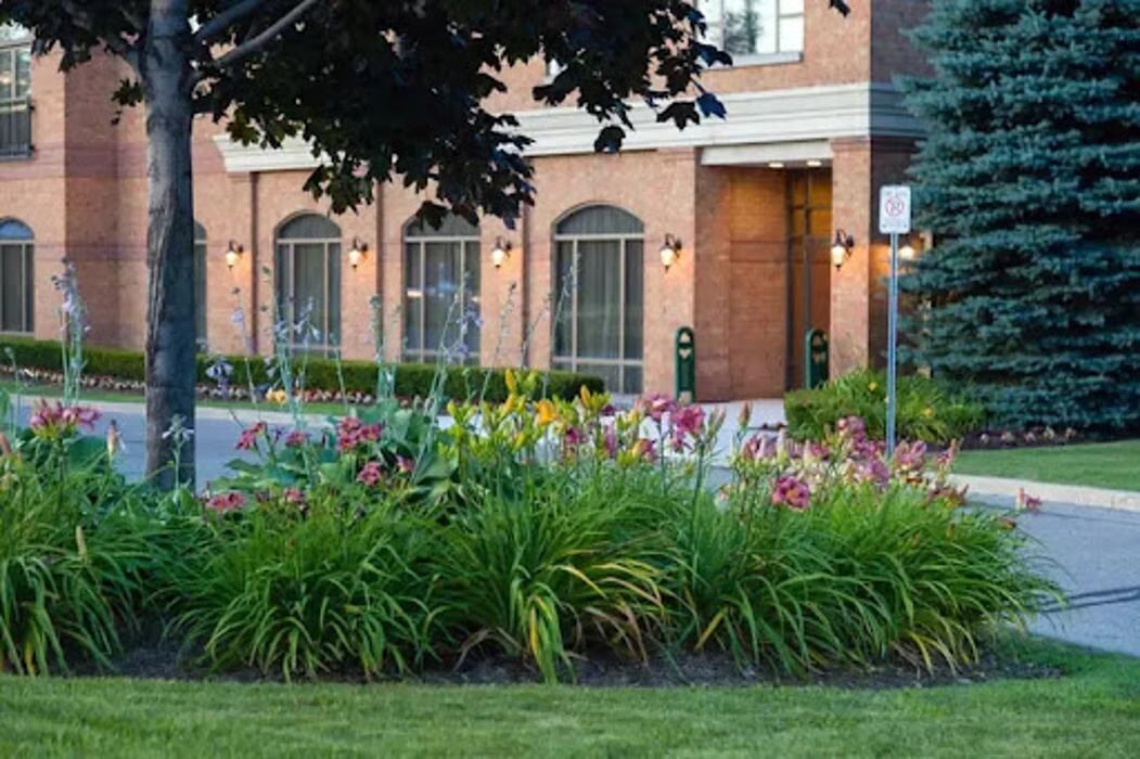 Images Chapel Ridge Funeral Home & Cremation Centre