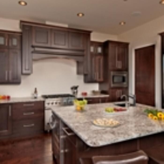 Images JMK Kitchens & Custom Woodworking Ltd