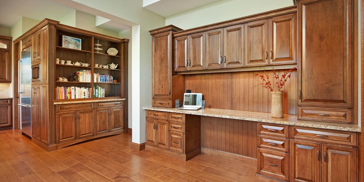 Images JMK Kitchens & Custom Woodworking Ltd