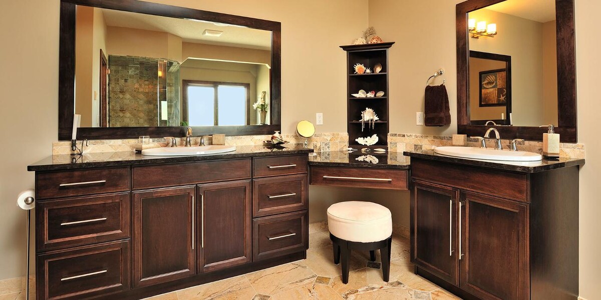 Images JMK Kitchens & Custom Woodworking Ltd