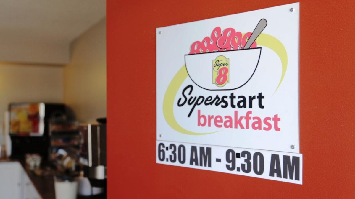 Images Super 8 Kamloops East