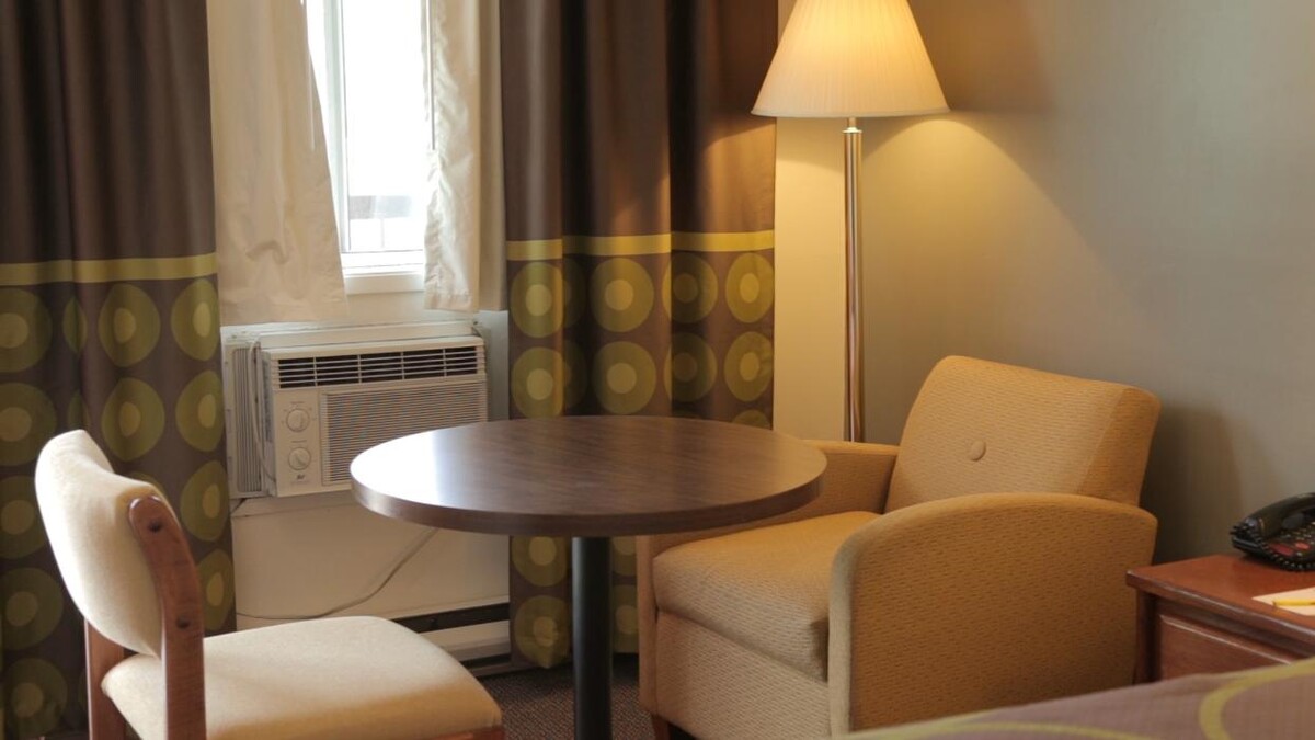 Images Super 8 Kamloops East