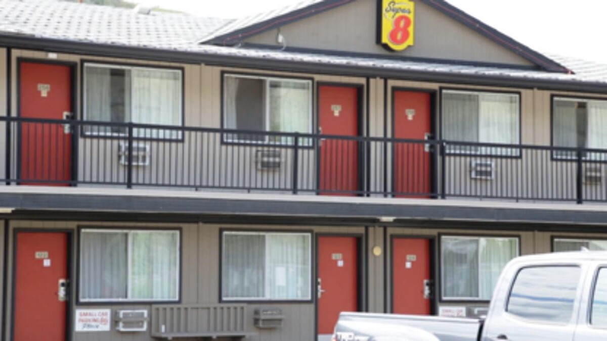 Images Super 8 Kamloops East
