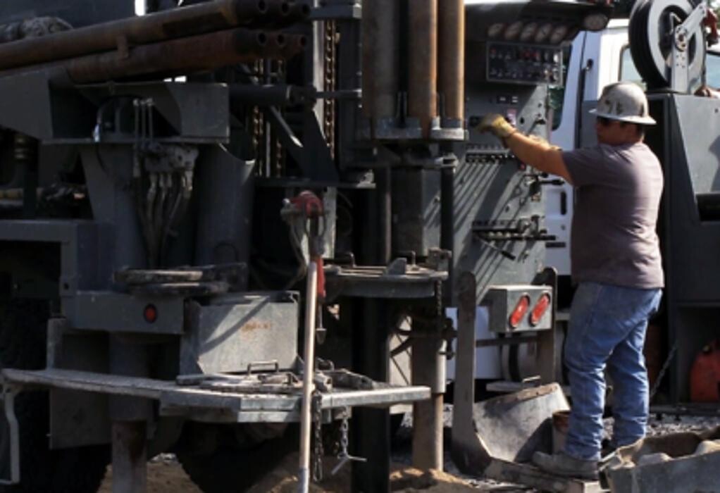 Images Bourgeois Well Drilling Ltd